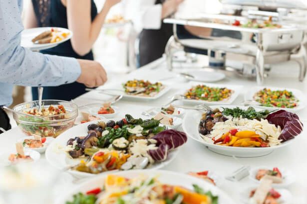 Buffet durante una convención de empresa