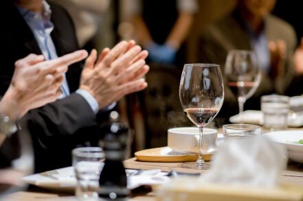 Organizamos tu convención en Madrid con servicio de catering